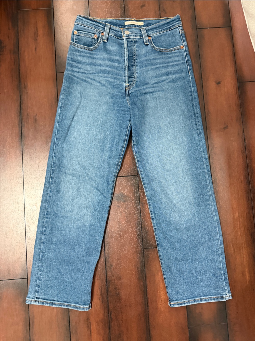 Levi’s Ribcage Straight Ankle - Size 28 / 6